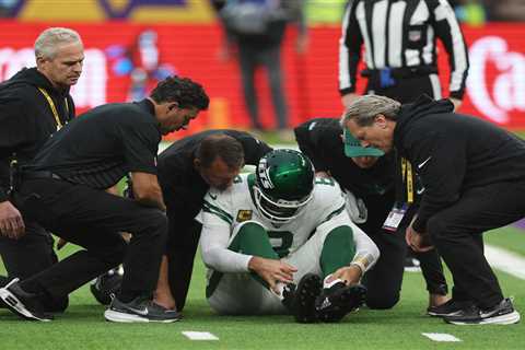 Jets receive good news after Aaron Rodgers injury scare