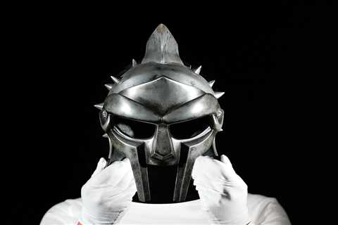 Russell Crowe’s Gladiator mask set to fetch eye-watering price in £10m blockbuster auction..