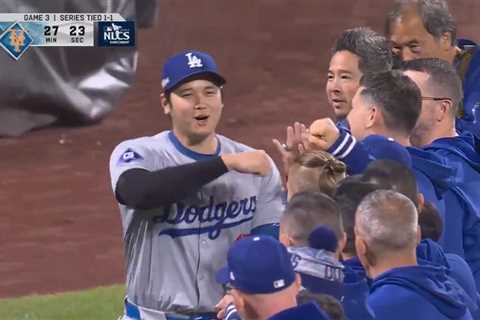 Shohei Ohtani boos himself as Mets fans give him proper New York welcome