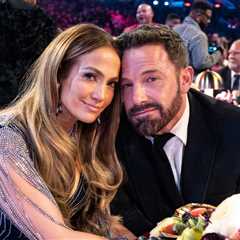 Jennifer Lopez And Ben Affleck Reportedly Have Limited Contact During Their Divorce