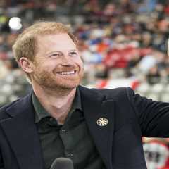 Prince Harry spotted giving thumbs up to Canadian football fans in another solo public appearance