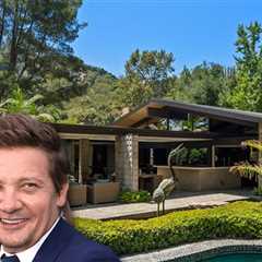 Lizzo Buys Jeremy Renner's Hollywood Mansion for $12.4 Million