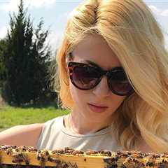 TikTok-Famous Beekeeper Erika Thompson Secretly Finalizes Divorce