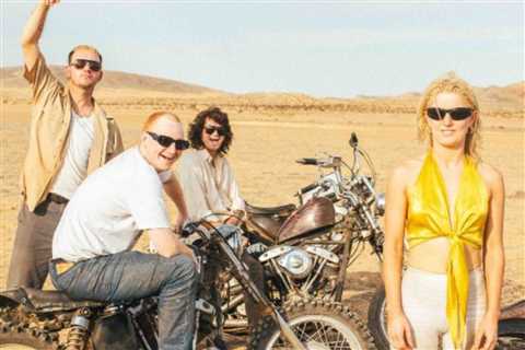 Amyl and The Sniffers Storm the ARIA Chart with ‘Cartoon Darkness’ Debut