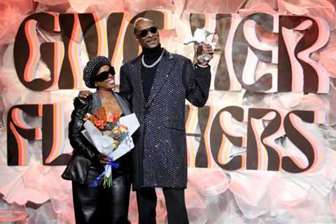 Snoop Dogg and Wife Shante Broadus Honored at 2024 Give Her FlowHERS Awards Gala