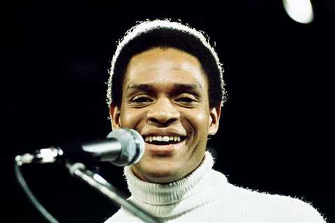 Al Jarreau’s Vocal Magic Takes Center Stage Again on Rediscovered Live Album ‘WOW!’