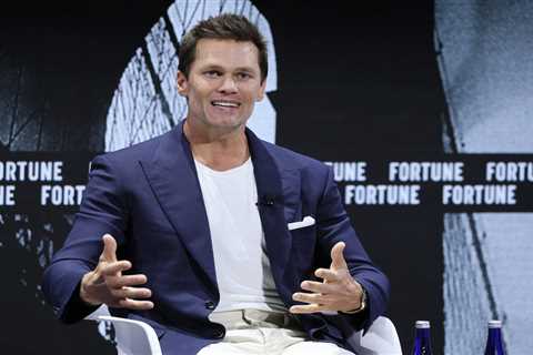 Tom Brady admits he ‘screwed up a lot as a parent,’ says it ‘sucks’ to be his son