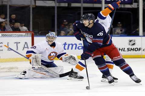 Rangers’ fourth line finally meshing with Jimmy Vesey addition