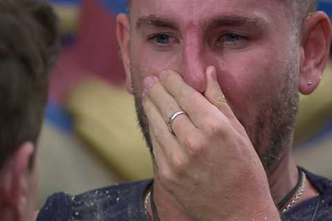 Dean McCullough accused of 'fake tears' as he quits I'm A Celebrity Bushtucker Trial