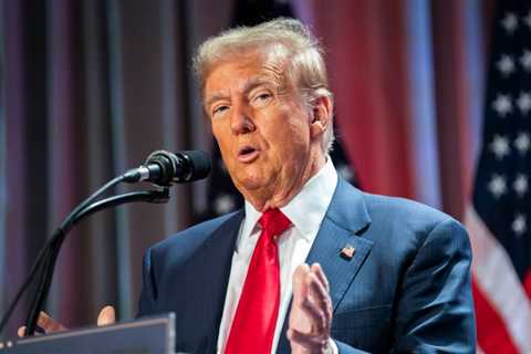 Company Behind Donald Trump-Endorsed Guitars Hit With Cease & Desist by Gibson