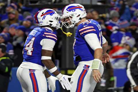 Josh Allen’s dad not surprised Stefon Diggs trade became ‘positive’ for Bills