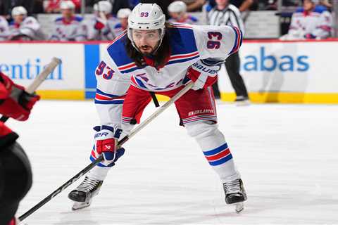 Mika Zibanejad dumped from Rangers’ awful top power-play unit in latest major change