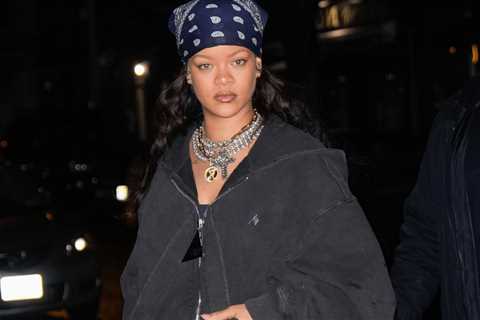 Oversized Hoodie and Wide-Leg Jeans: Rihanna’s NYC Style