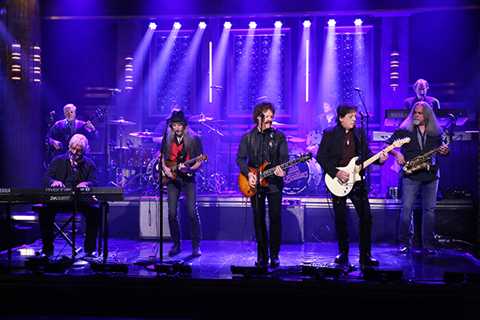 New Album ‘Walk This Road’ by The Doobie Brothers Revealed