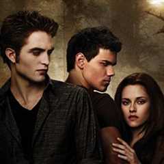 Twilight Secrets: Pattinson’s Warning About Kristen Stewart