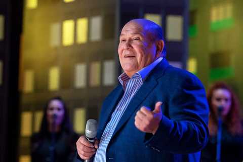 Argentine Singer-Songwriter Passes Away at Age 82