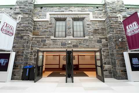 Rose Hill Gem: Fordham’s basketball arena is home to a century of history, and the compromises that ..