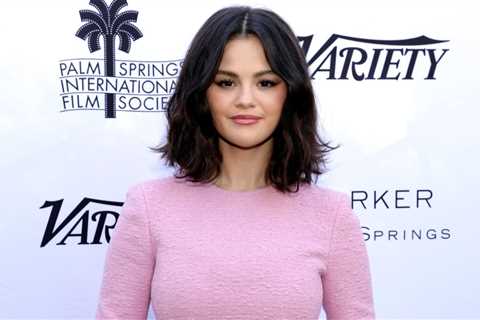 Selena Gomez Volunteers to Help Distribute Food to Los Angeles Fire Victims