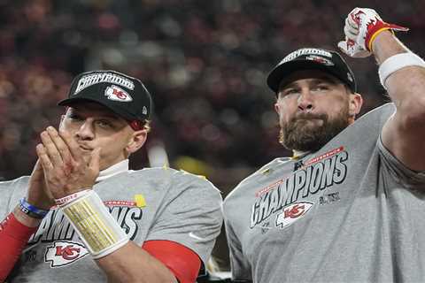 Super Bowl 2025 odds: Chiefs favored over Eagles, see by how much