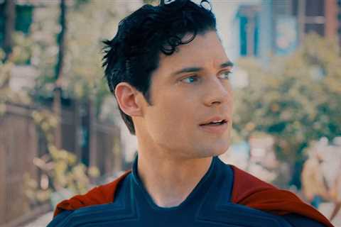 Superman Suit Details Revealed in New Promo