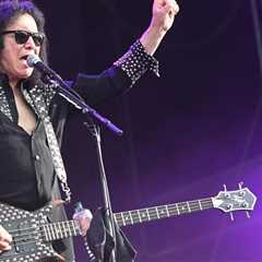 Gene Simmons Back Performing Live: “I Couldn’t Stay Away”