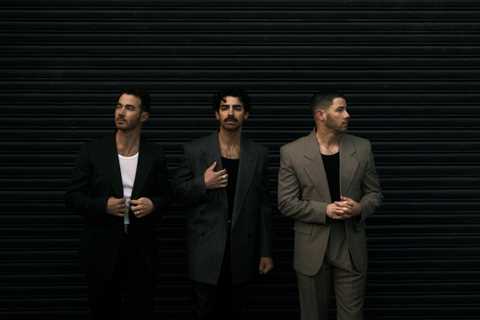 Jonas Brothers Announce Release Date For ‘Love Me To Heaven’ Single