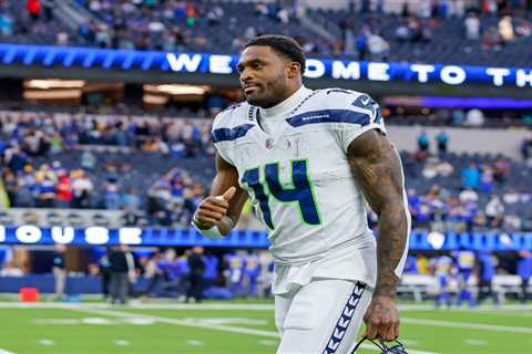 Aaron Rodgers had throwing session with DK Metcalf as QB’s Steelers decision looms