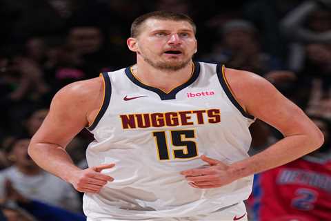 Nikola Jokic scores NBA season-high 61 in Nuggets’ loss, Stephen Curry pours in 52 in Warriors’ win