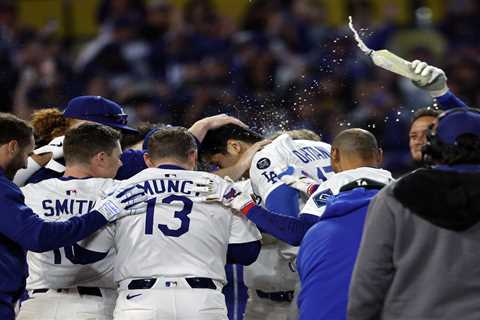 Dodgers look like an all-time team — for more reasons than their results