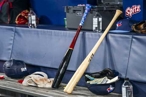 FanDuel, DraftKings offering ‘torpedo bat’ special as MLB movement grows