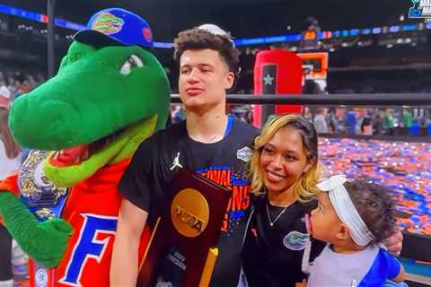 Walter Clayton Jr. really didn’t want Florida mascot in celebratory March Madness family photo