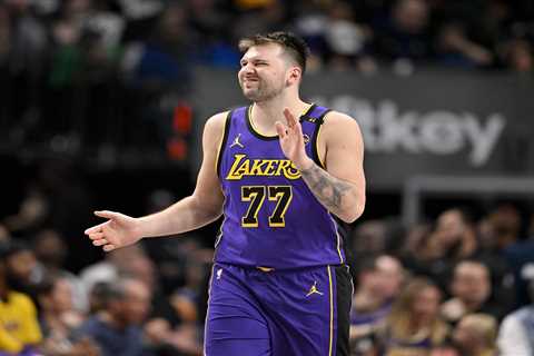 Luka Doncic goes on 45-point heater in Dallas return — and helps Lakers clinch top-six playoff spot