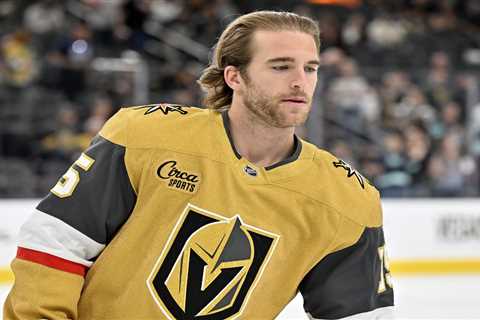 Who should be the betting favorite to win the 2025 Stanley Cup?