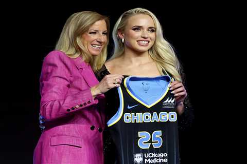 Hailey Van Lith kisses NBA boyfriend Jalen Suggs in sweet 2025 WNBA Draft scene