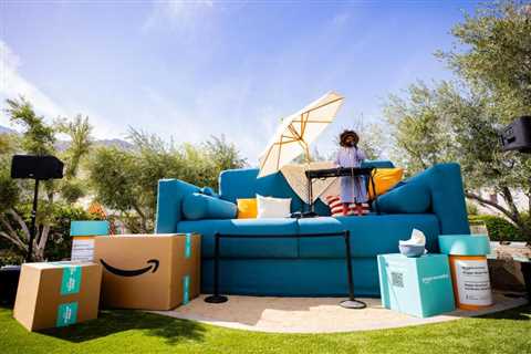 Reggie Watts Takes Over Palm Springs With Billboard & Amazon for ‘MuSick’ Experience Amid..