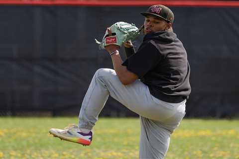 Jayden Stroman is starring back home on LI in hopes of following Yankees star brother’s footsteps