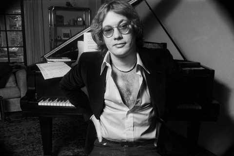 Warren Zevon’s Son Jordan Reacts to Rock Hall Induction: ‘I’d Gone Back to Giving Up On It, And Now ..