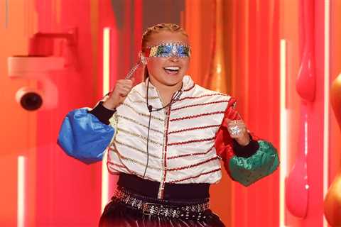 The Unveiling of JoJo Siwa’s Enigmatic '48 Hours' Declaration: Deciphering Complex Relationships