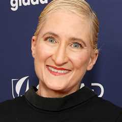 'I Kissed a Girl' Singer Jill Sobule Dies In House Fire at 66
