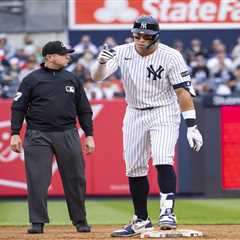 Aaron Judge captivating Yankees fans with greatness at every turn: ‘Mickey Mantle of our time’