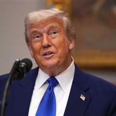 Donald Trump’s ‘Attacks’ on Taylor Swift & Bruce Springsteen Condemned by American Federation..