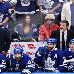 Justin Bieber makes Maple Leafs appearance with wife Hailey — and Drake blames him for ‘curse’