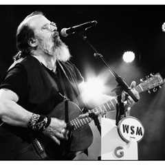 Steve Earle Shares Thoughts on Aging, Israel & Songs That Shaped His Career