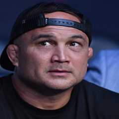 UFC legend B.J. Penn charged with family abuse after strange bedroom arrest: video