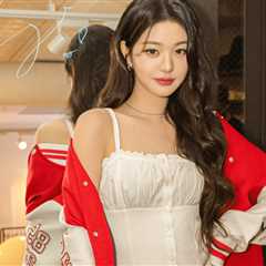 Here’s How to Dress Like IVE’s Jang Won-Young With These Tommy Jeans Pieces