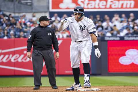 Aaron Judge captivating Yankees fans with greatness at every turn: ‘Mickey Mantle of our time’