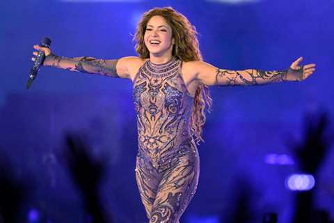 Shakira and Wyclef Jean Celebrate 20 Years of ‘Hips Don’t Lie’ on ‘The Tonight Show’