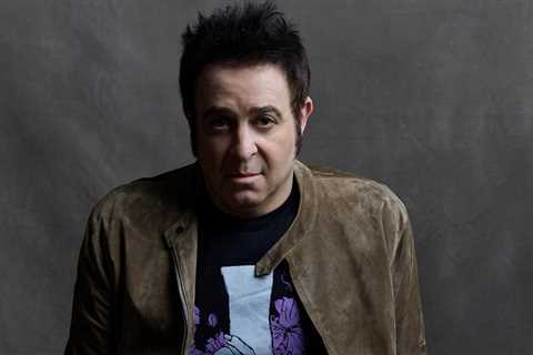 ‘It’s a Happy Time’: Counting Crows Return With ‘The Complete Sweets!’