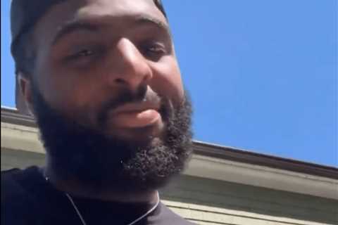 Mitchell Robinson snaps on haters in Instagram post with free-throw mess haunting Knicks