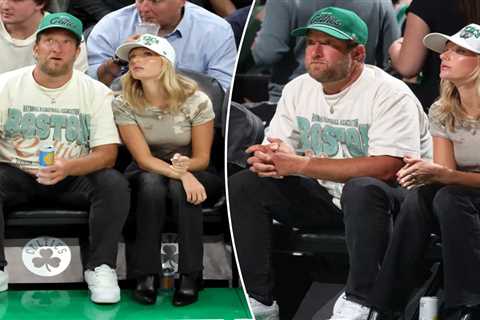 Dave Portnoy makes rare public appearance with 26-year-old girlfriend Camryn D’Aloia at Celtics’..